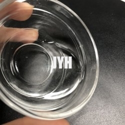 콜린 피츠패트릭과 히알루론산 혈청이 히알루론산 혈청을 수화시킵니다