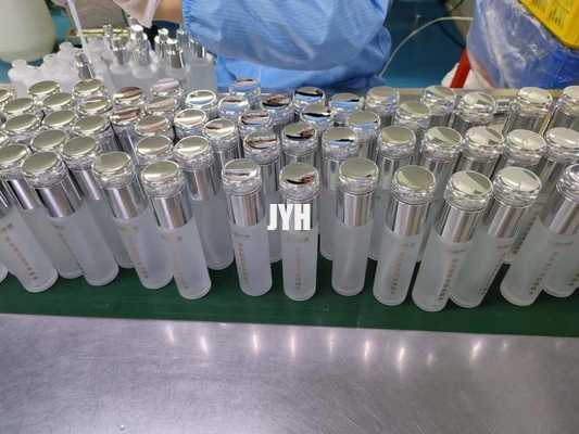 잔인성은 노화하는 토너에 수분을 공급하는 자주빛 페릴라를 반대 OEM 피부 관리 제품 100ML을 자유롭게 합니다