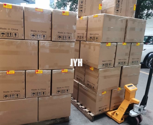 ISO22716 인증과 남녀 구별이 없는 OEM 피부 관리 제품 햇빛 보호 얼굴 선스크린 로션