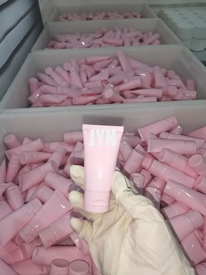 포러를 줄이는 락토바이오닉산과 함께 얼굴 하얀색 크림 니아시나마이드 항 여드름 크림